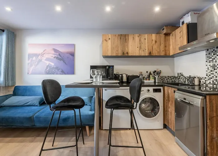 Appartement 2 Chambres Avec Balcon Et Parking