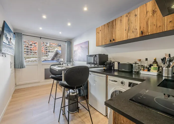 Appartement 2 Chambres Avec Balcon Et Parking